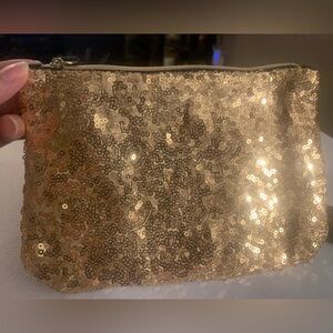 FREE w/$40 purchase || Ipsy makeup bag